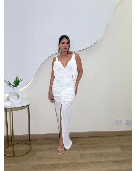 vestido ajustado con caida atras