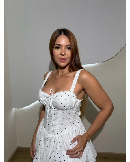 VESTIPO TIPO PRINCESA LUNARES